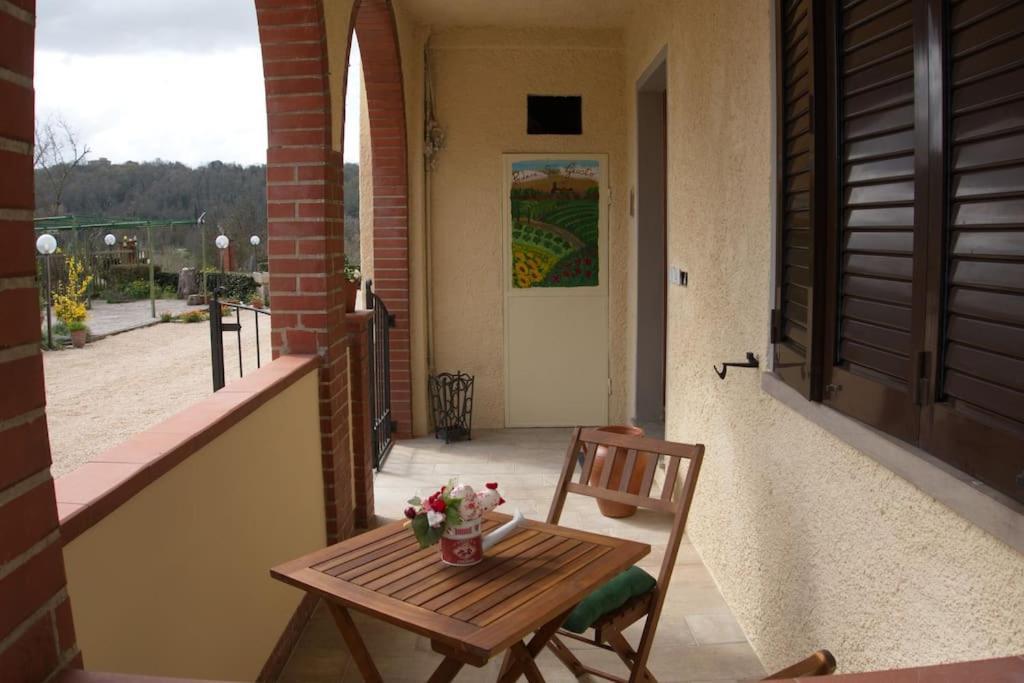 Casa Vacanze Podere San Giusto Volterra Exterior photo